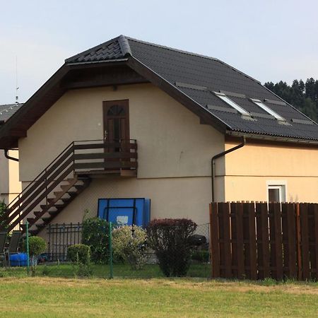 Apartman Pod Cernou Horou Rožnov pod Radhoštěm Екстериор снимка