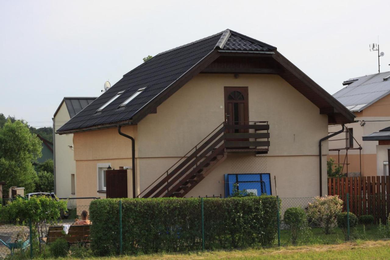 Apartman Pod Cernou Horou Rožnov pod Radhoštěm Екстериор снимка